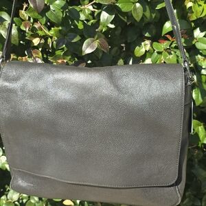 LV LOUIS VUITTON SHW LV Roman MM Shoulder Bag Taiga black/gray